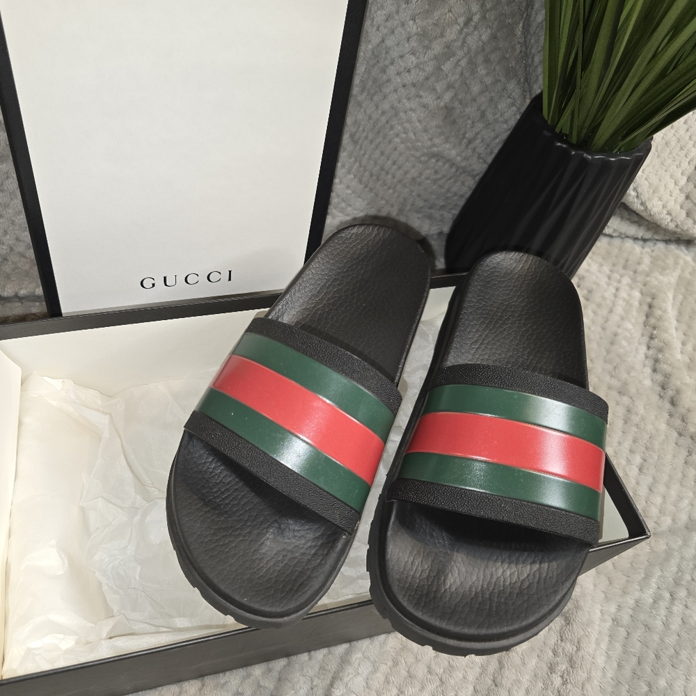 Gucci sandals